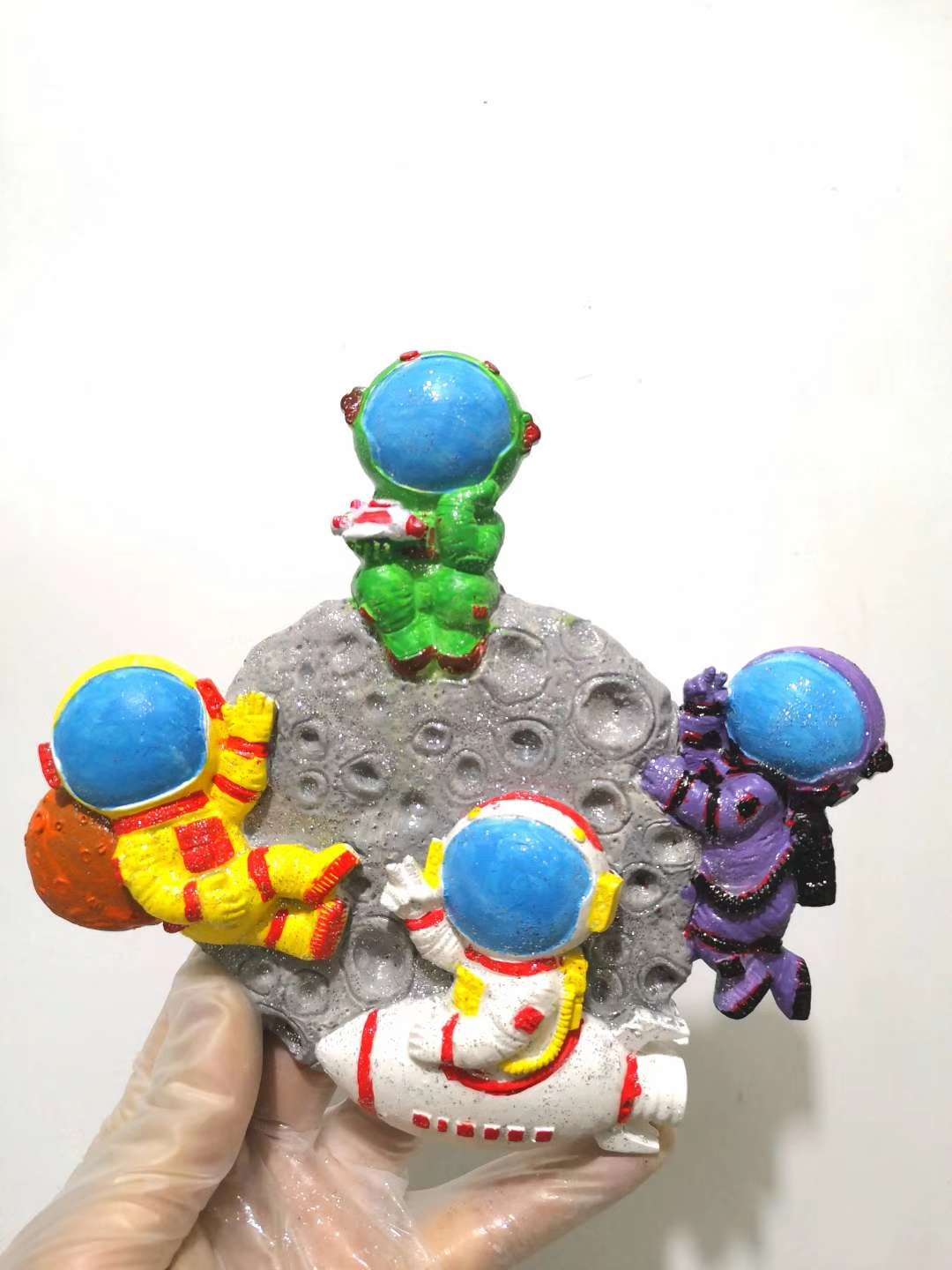 DIY手工涂鸦立体公仔细节图