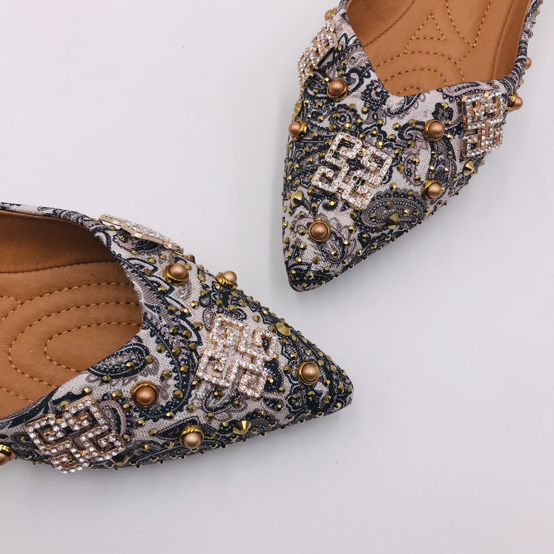 Women's retro style and national trend versatile flat shoes Specification image