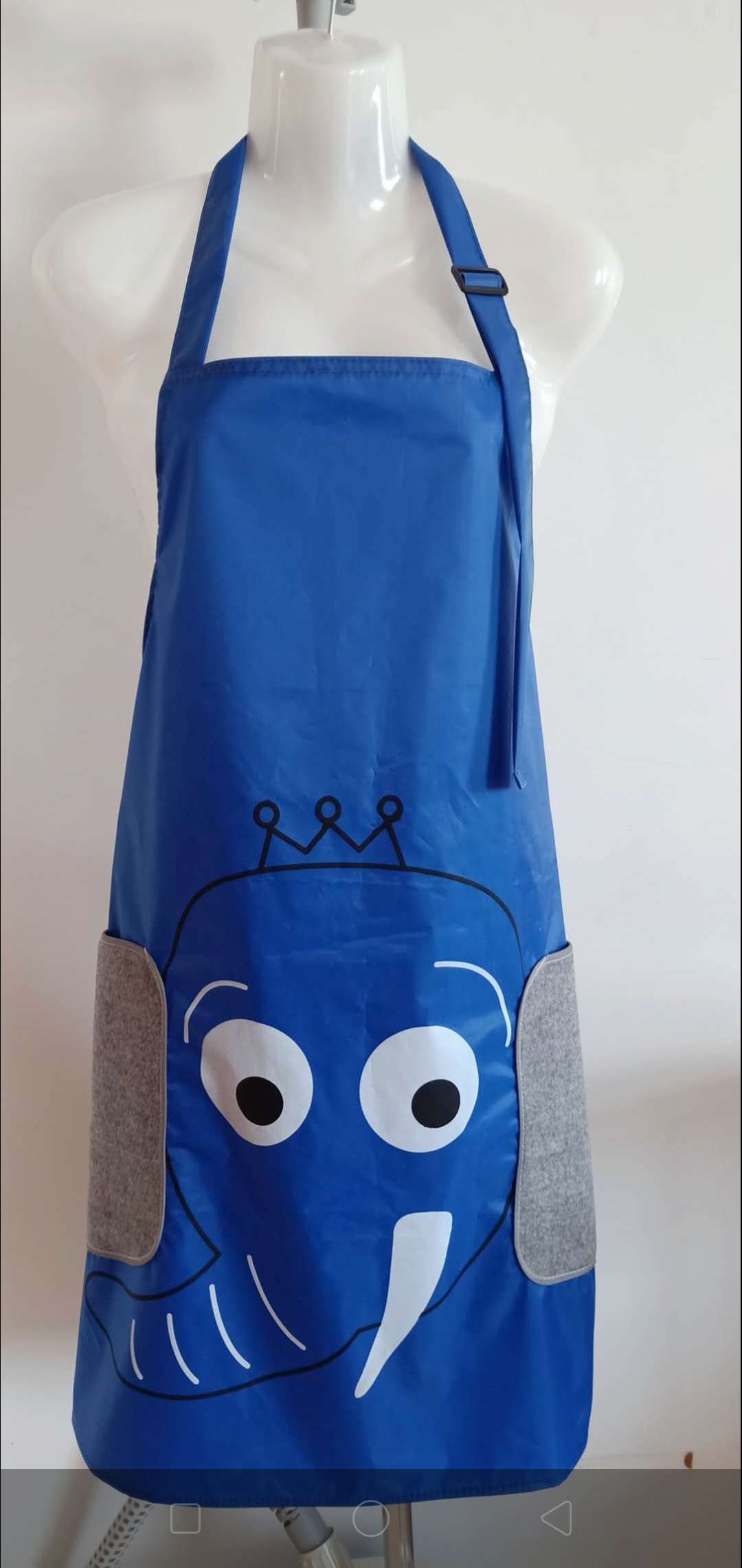 Cartoon elephant apron Application Scenario