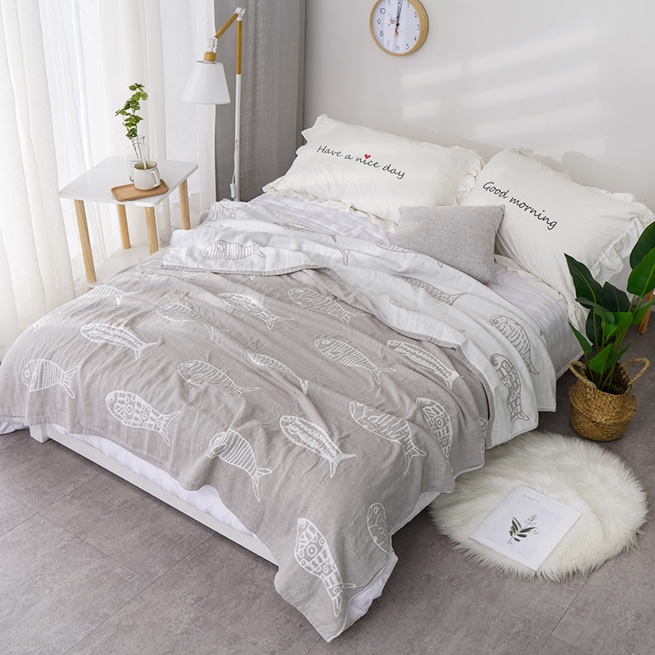 Three-layer washed small fish single-person towel quilt details Picture