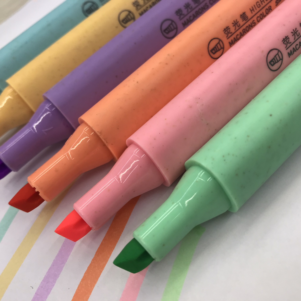 Green fluorescent wheat-colored pen