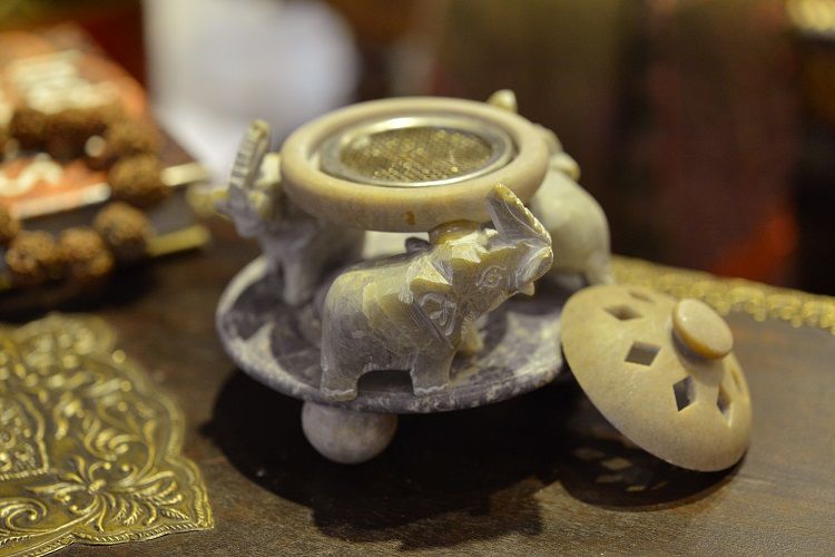 Indian Sanxiang soapstone aroma diffuser Item Picture