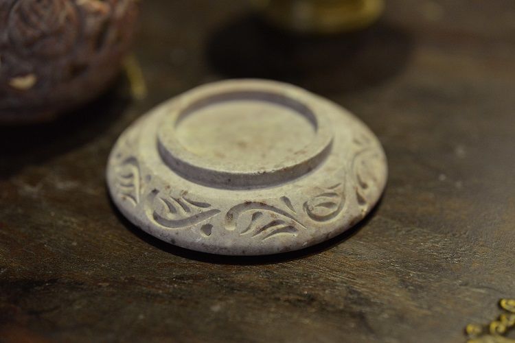 Soapstone sunflower candlestick Item Picture