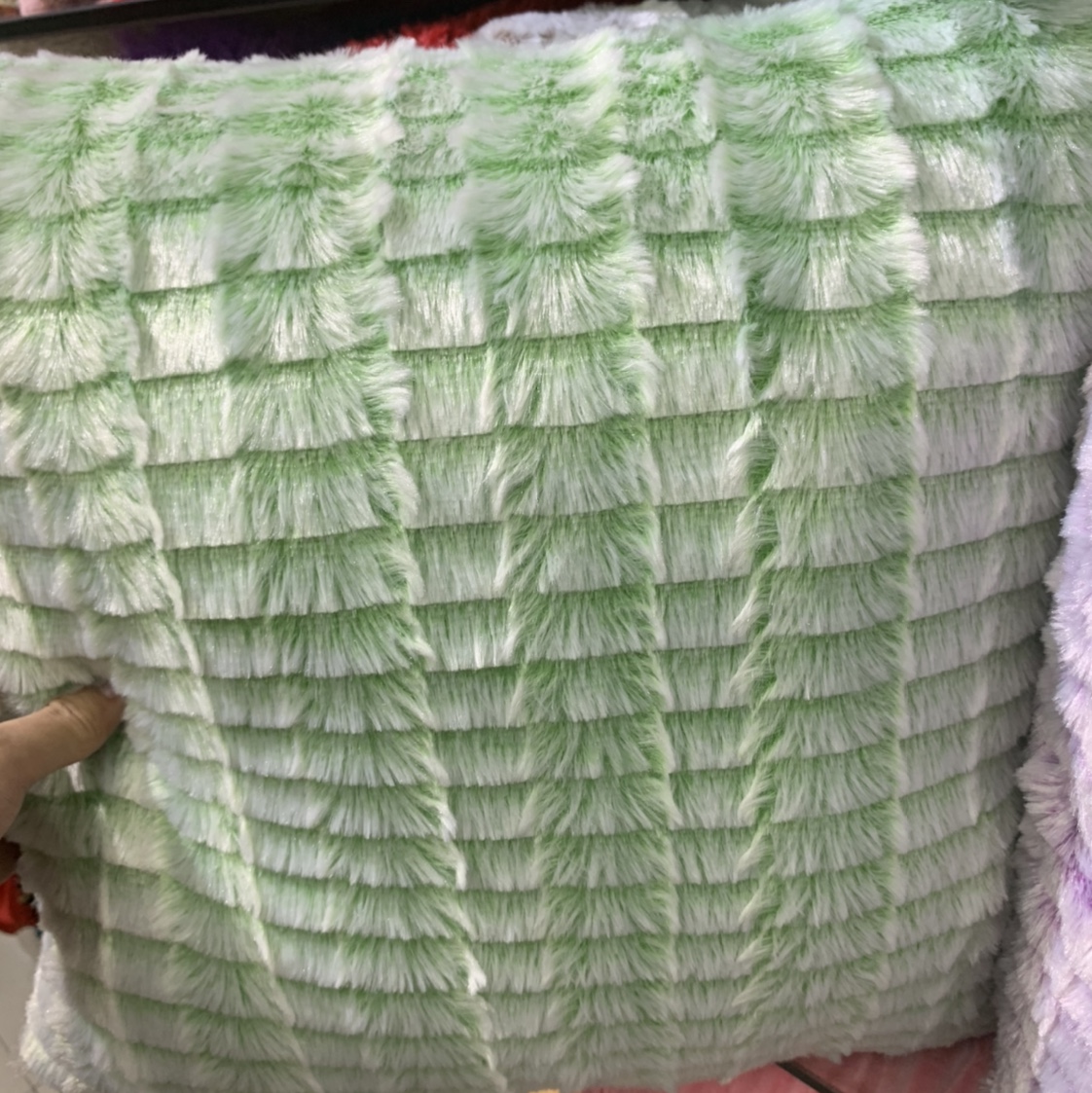 New Factory Direct Retail Wholesale Green Square Short Hair Throw Pillow