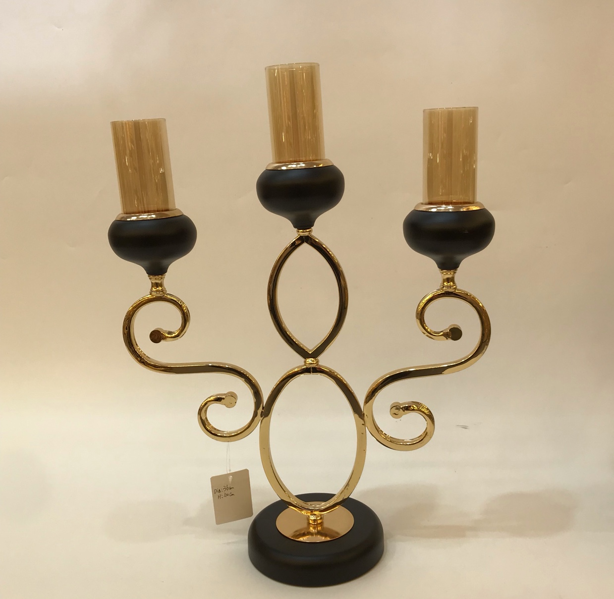 Three candlesticks 0005