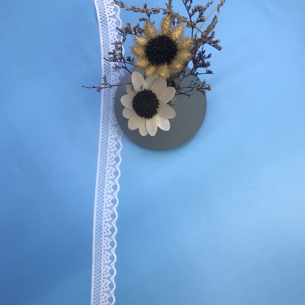 078 Lace thumbnail