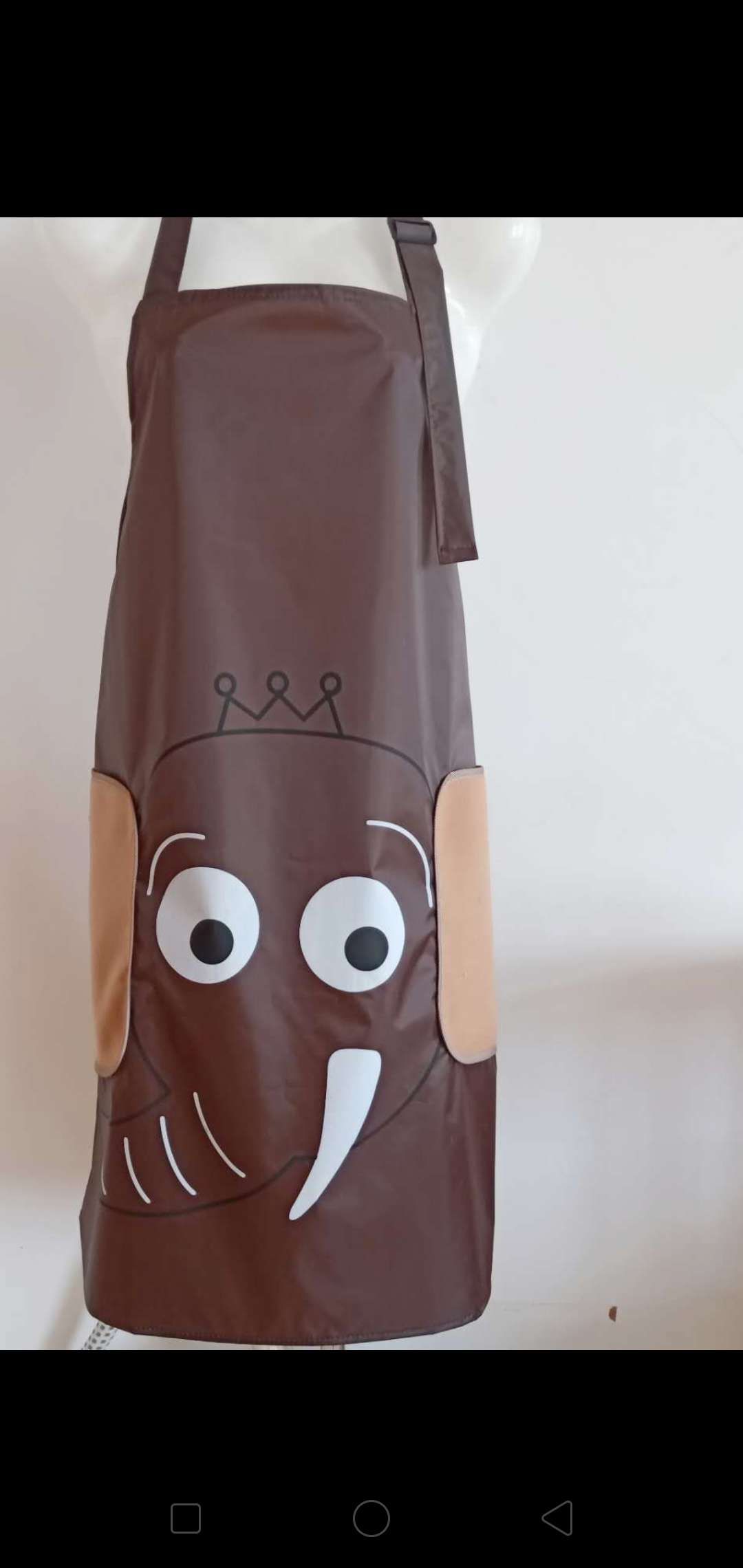Cartoon elephant apron details Picture