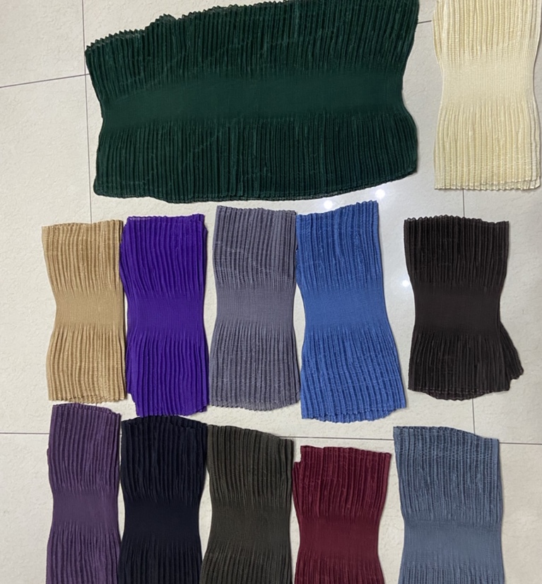 Fashion Crimp Scarf details Picture