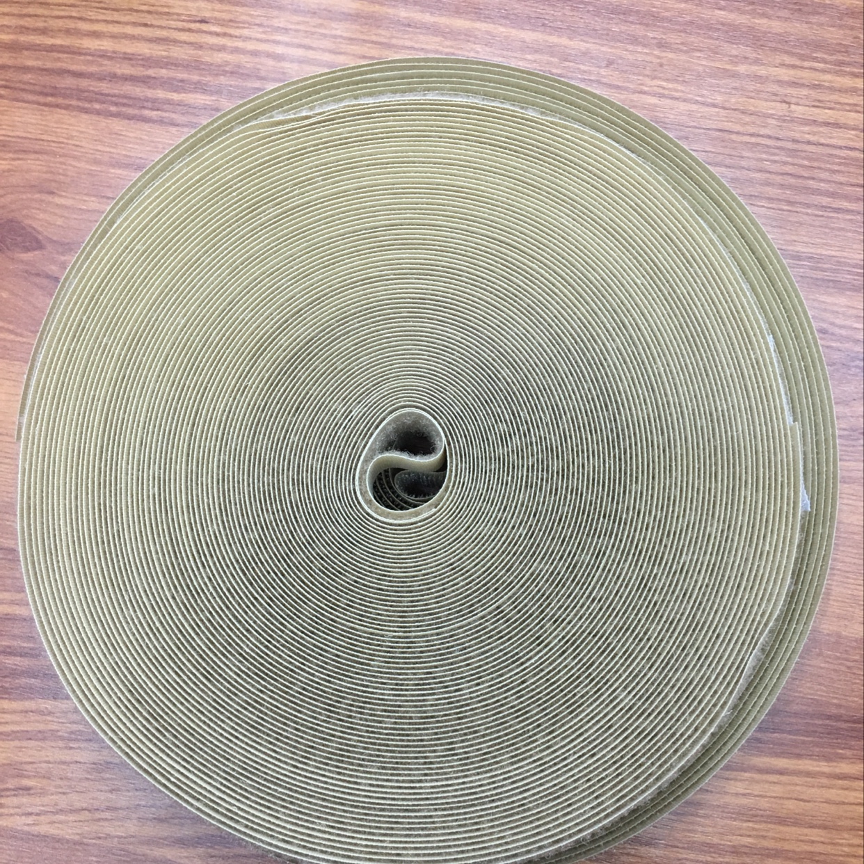 2.5cm卡其色粘扣带，子母带