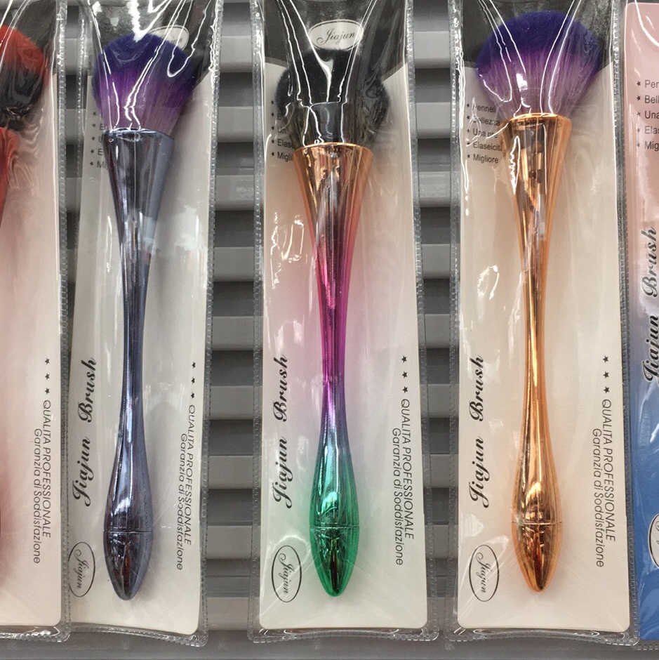 Makeup brush, paint details Picture