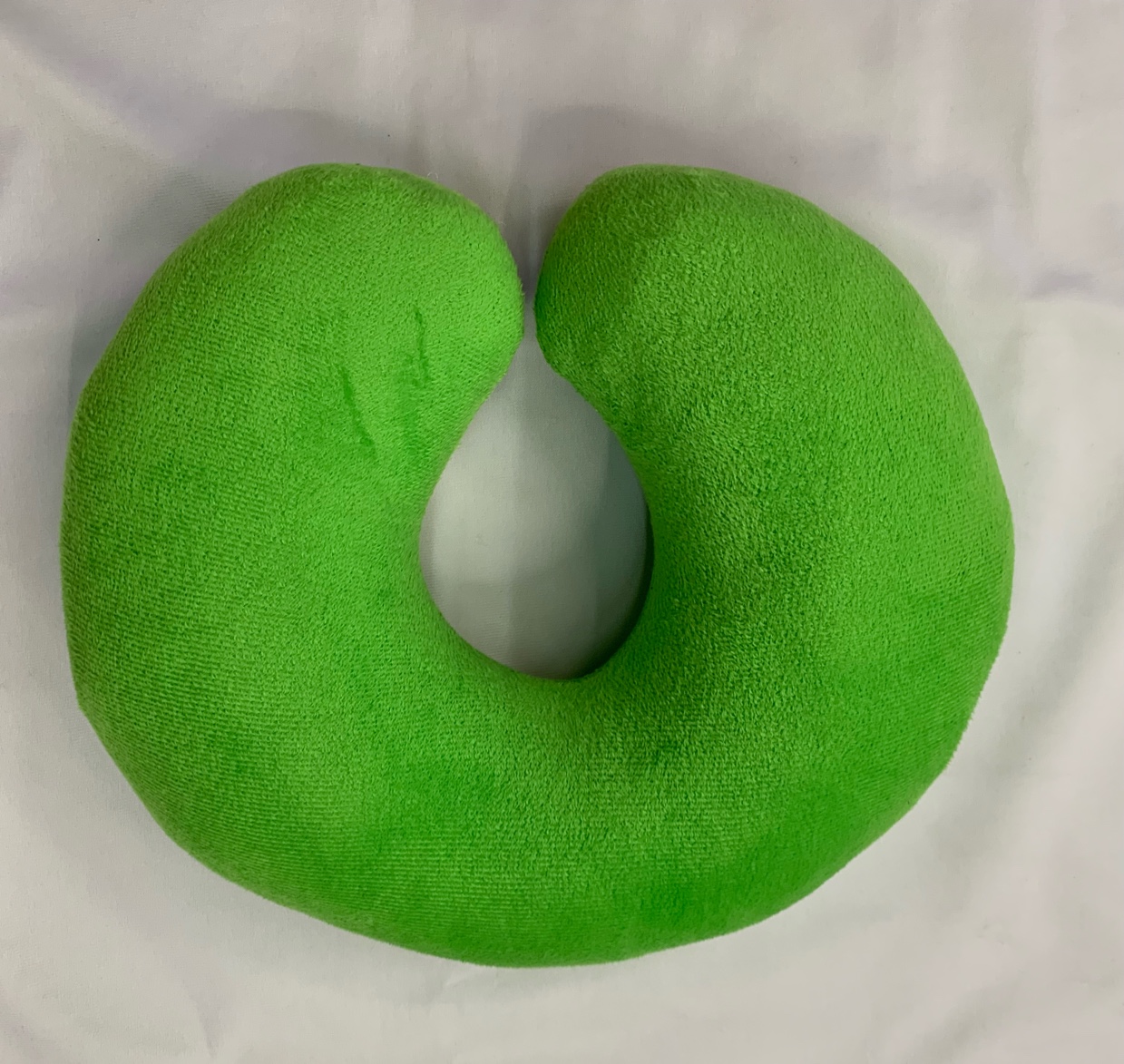 绿色U型枕简约款纯色图