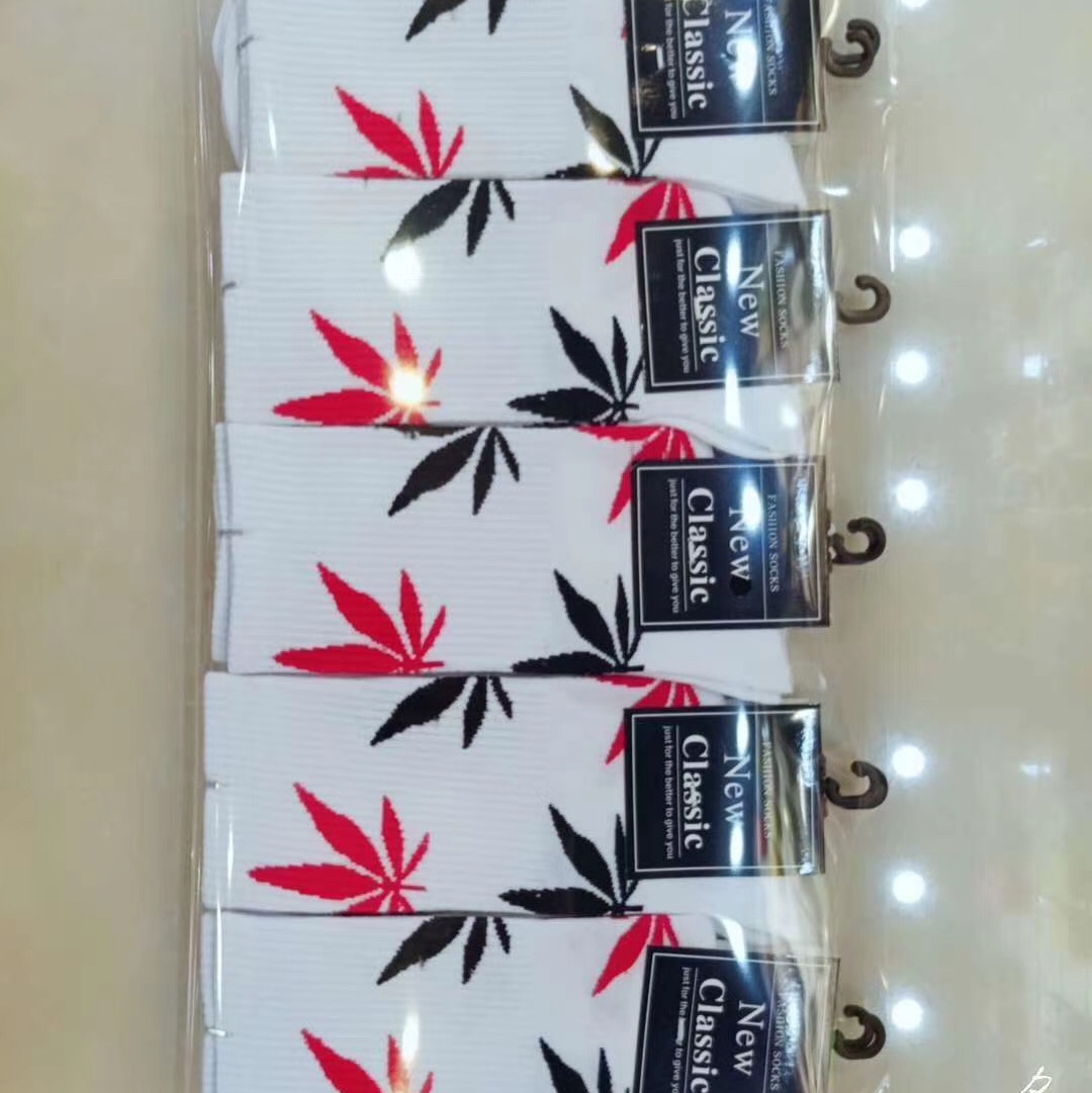 潮流袜产品图