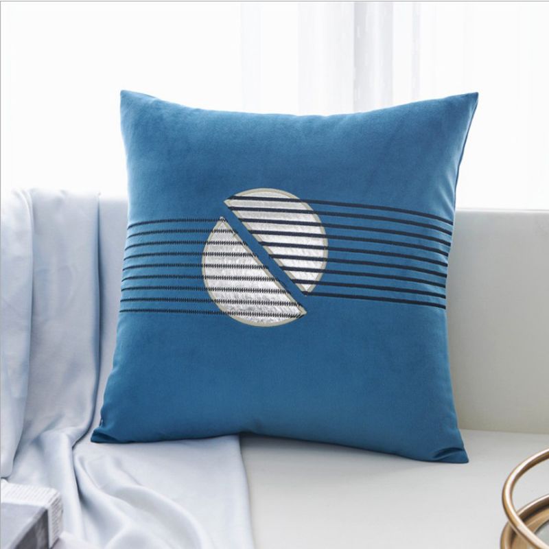 亚马逊爆款家居办公室沙发腰枕靠枕靠垫定制毛绒刺绣抱枕套