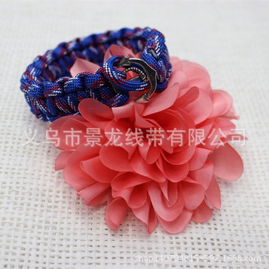 Seven-Core Paracord Woven Fishbone Bracelet Mountaineering Camp Escape Bracelet Outdoor Survival Bracelet details Picture