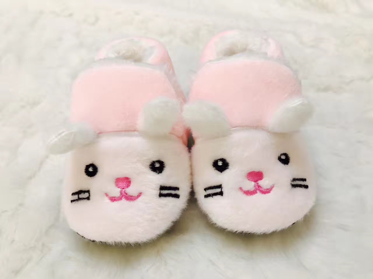 Embroidered eared rabbit thumbnail