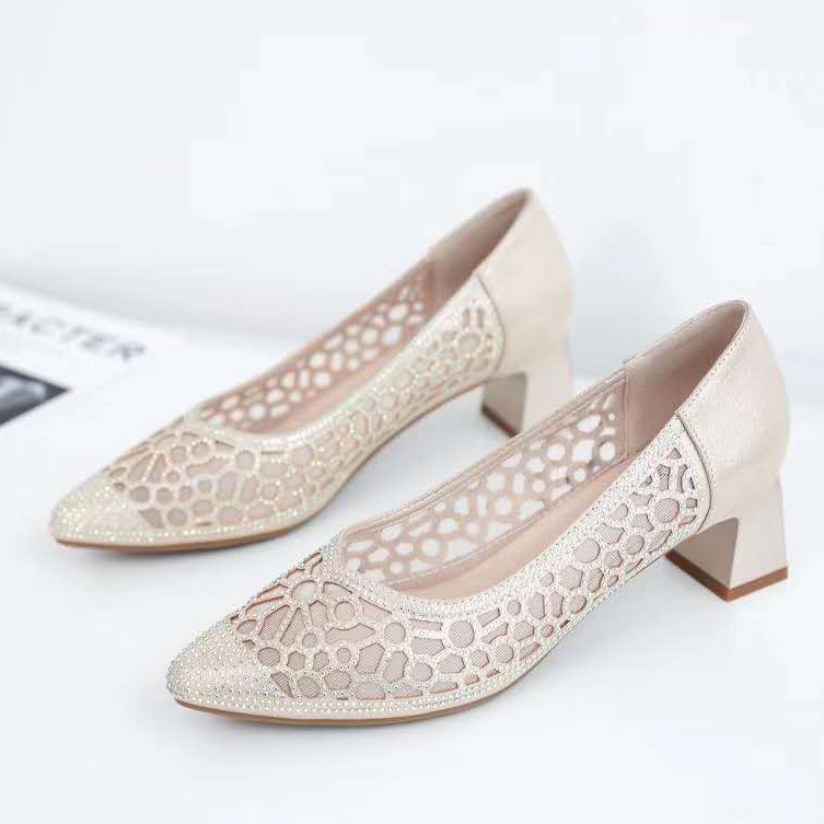 Women's mesh cutout fashionable mid-low single shoes Specification image