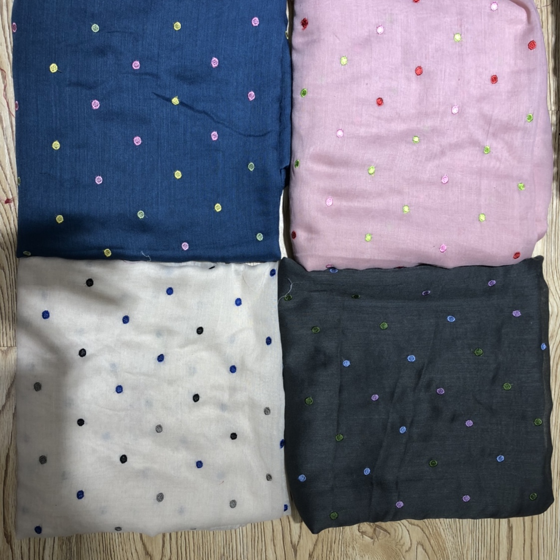 Dots Towel