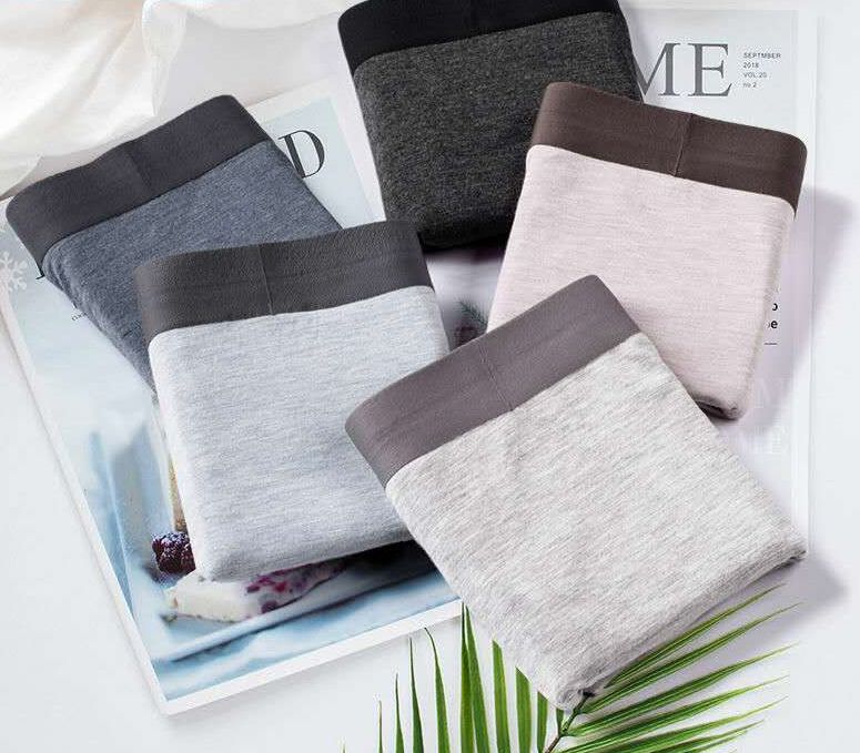 Men's underwear: Modal cotton mid-waist, comfortable and sporty, straight-cut shorts. Men's colorful chiffon, four-corner underpants detail image 2