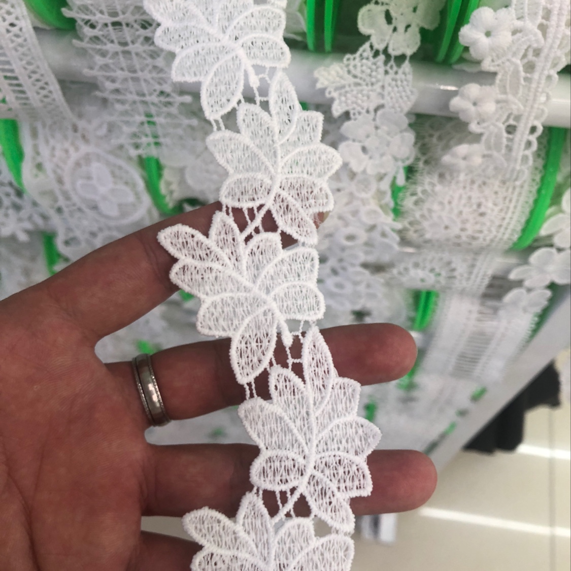 Lace, lace, lace Specification image