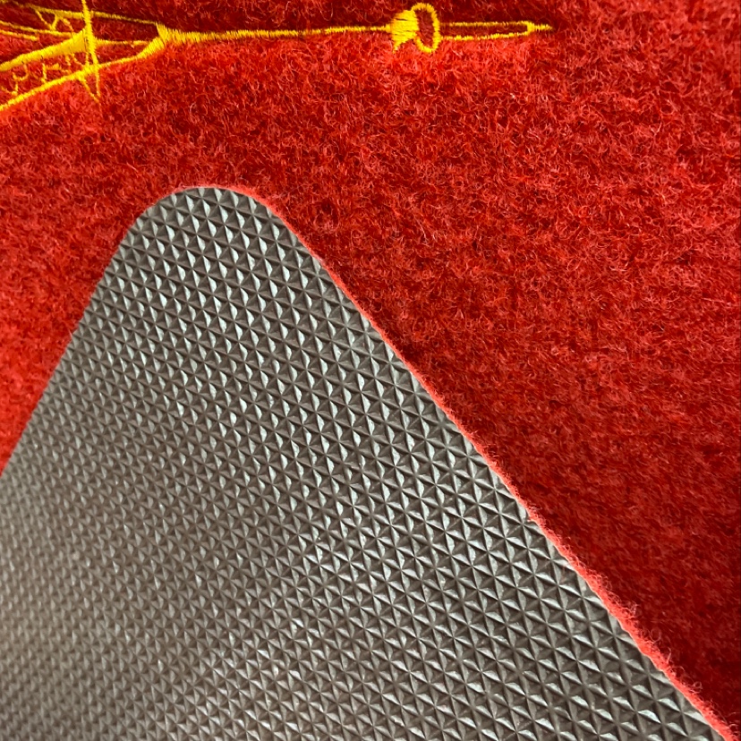 Embroidering with a cushion undefined