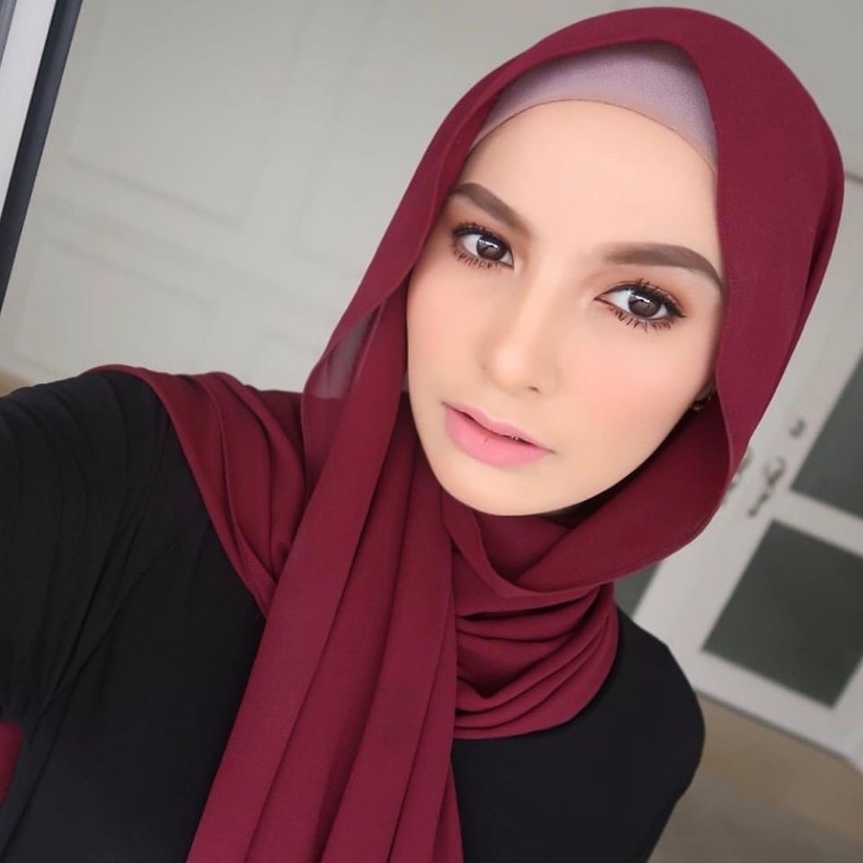 2020 Summer New Solid Color Chiffon Breathable Fashion Long Scarf Hui Casual Veil Muslim Headscarf Women 11 Application Scenario