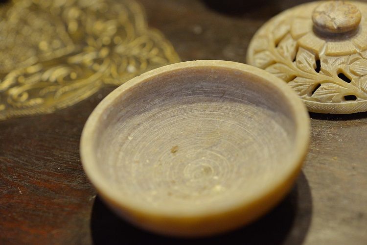 皂石多用圆香炉详情图3