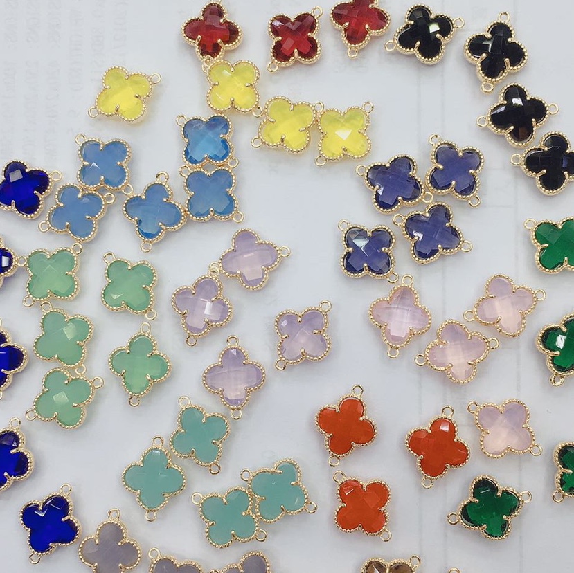 k9 material four-leaf clover