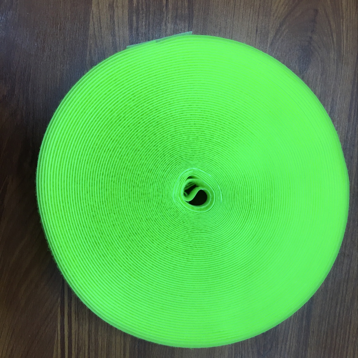 2.5cm荧光嫩黄粘扣带，魔术贴