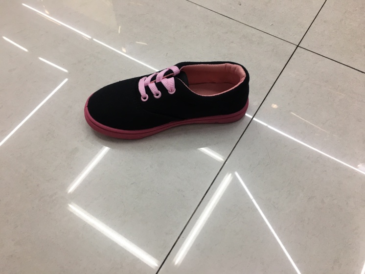 Small cloth shoes 5 Application Scenario