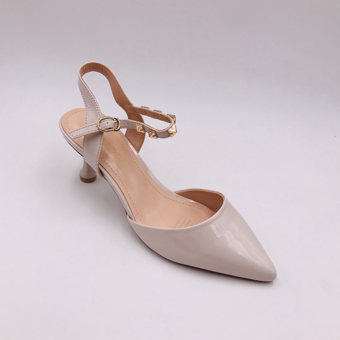 Women's patent leather rivet one-shoulder buckle fashionable flip-flops Specification image