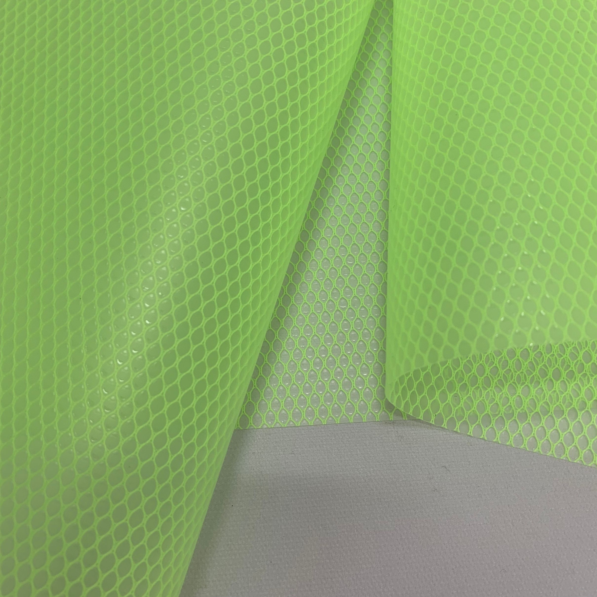 六角网环保EVA PEVA夹网布洗漱包材料膜