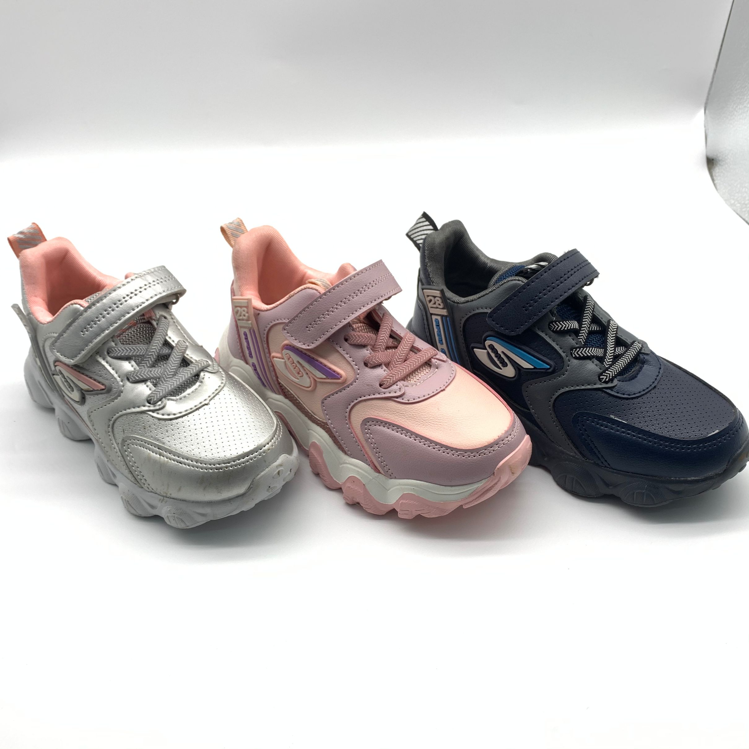 2020新款PU舒适耐磨运动童鞋