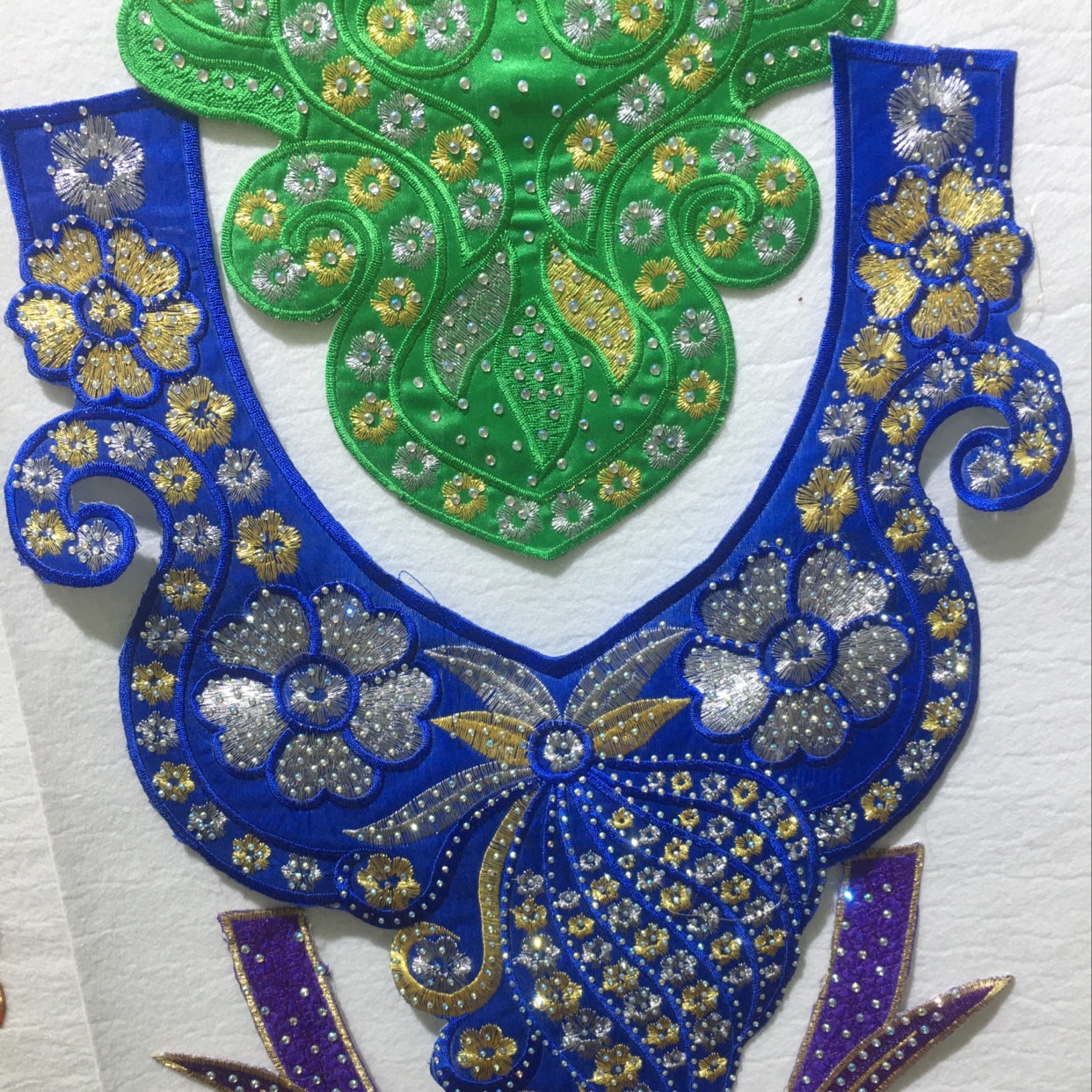 Embroidered Collar