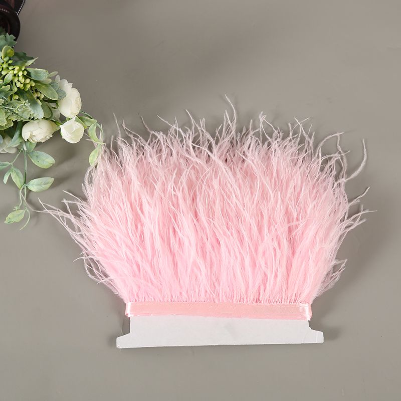 Manufacturers Direct Sales 10-15Cm Ostrich Wool Cloth Bag Cloth Edge Clothing Accessories Stage Wedding Diy Decorative Feathers Application Scenario