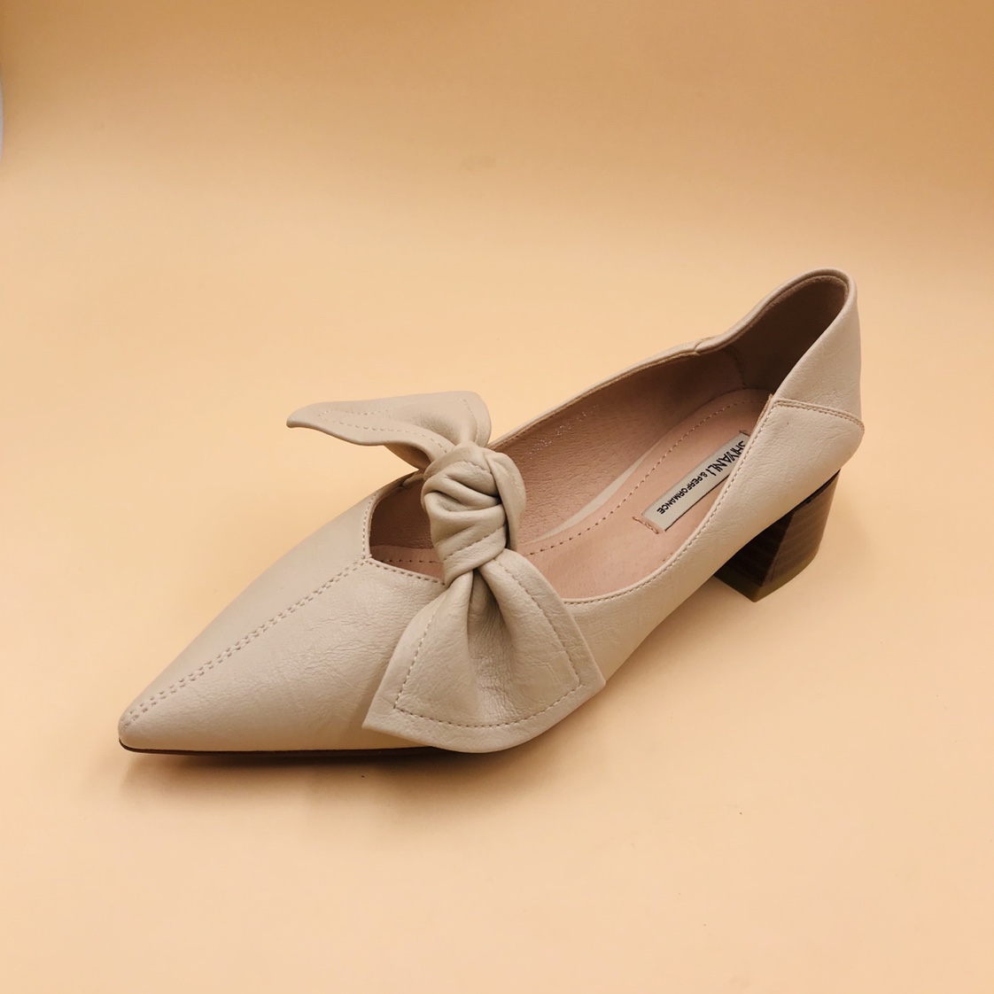 Korean version women's bow pointed-toe low-heeled single shoe Specification image