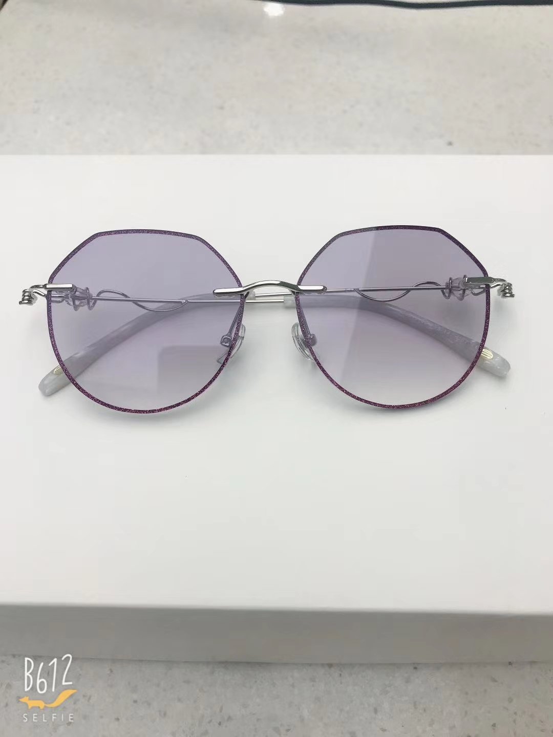 Myopia Glasses, Plain Lens, Cut Edge, Set With Diamonds, High-Grade Myopia Glasses, With Color Specification drawing