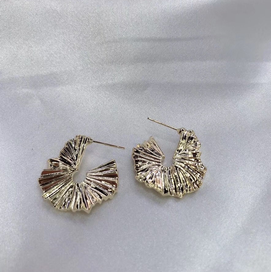 Euramerican exaggerated metallic earring exaggerated personality big shop sign temperament fashion earring hipster thumbnail