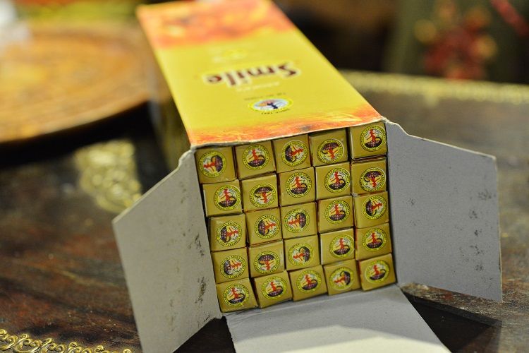 Darshan Hexagonal Line Fragrance Smile Fragrance detail image 3