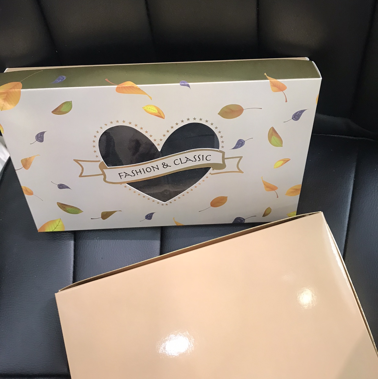 Factory direct sales of fashionable and eco-friendly polka dot large and small boxes: 6999 details Picture