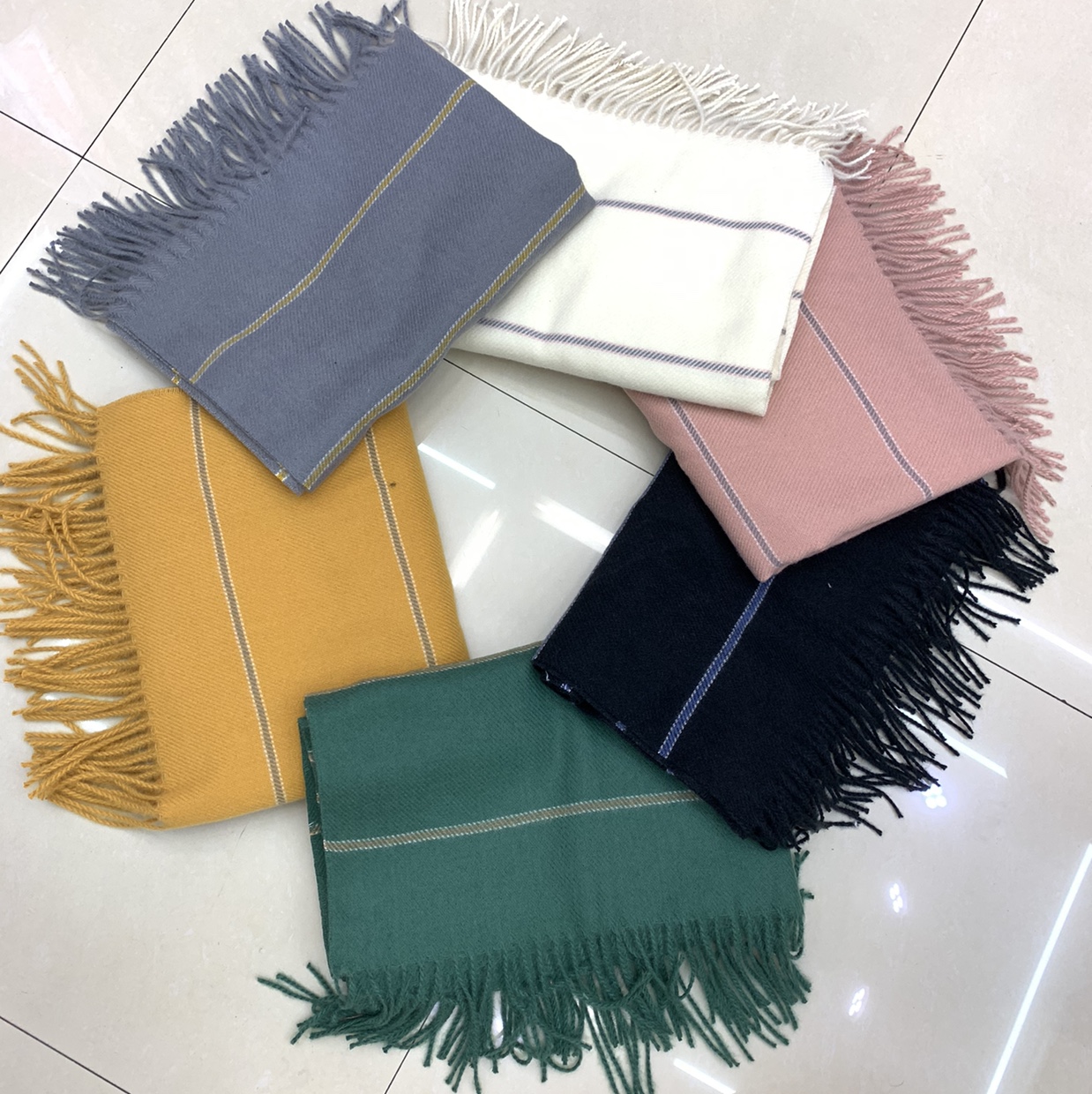 Autumn winter fashion new versatile fashion trend large size scarf shawl air conditioning room multi-purpose style thumbnail