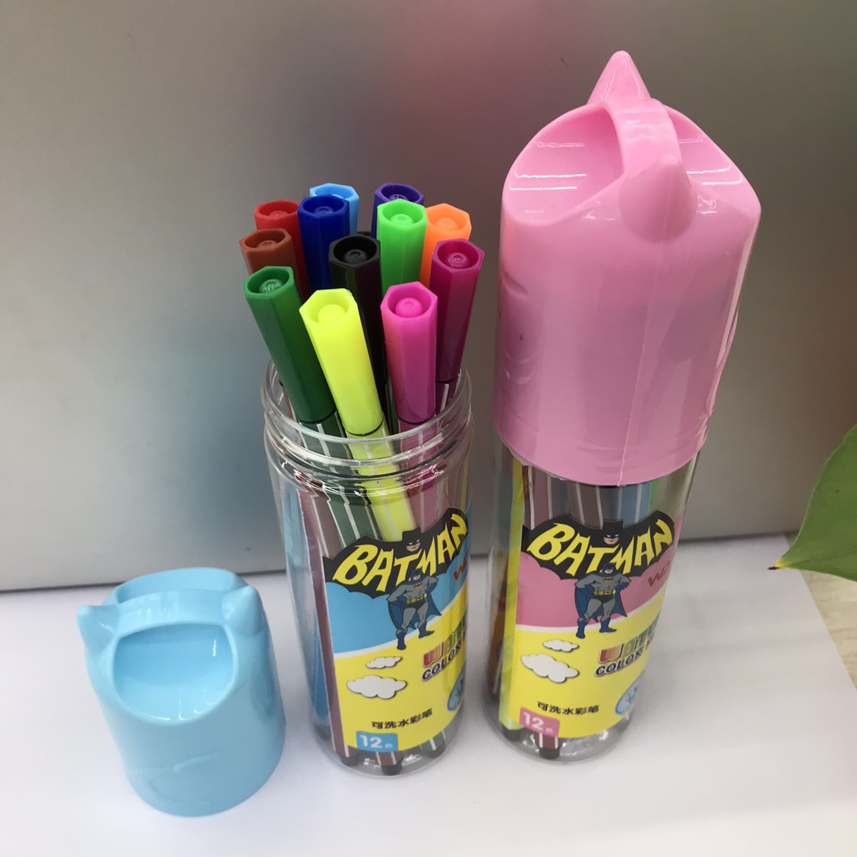 Batman 36 washable watercolor pens