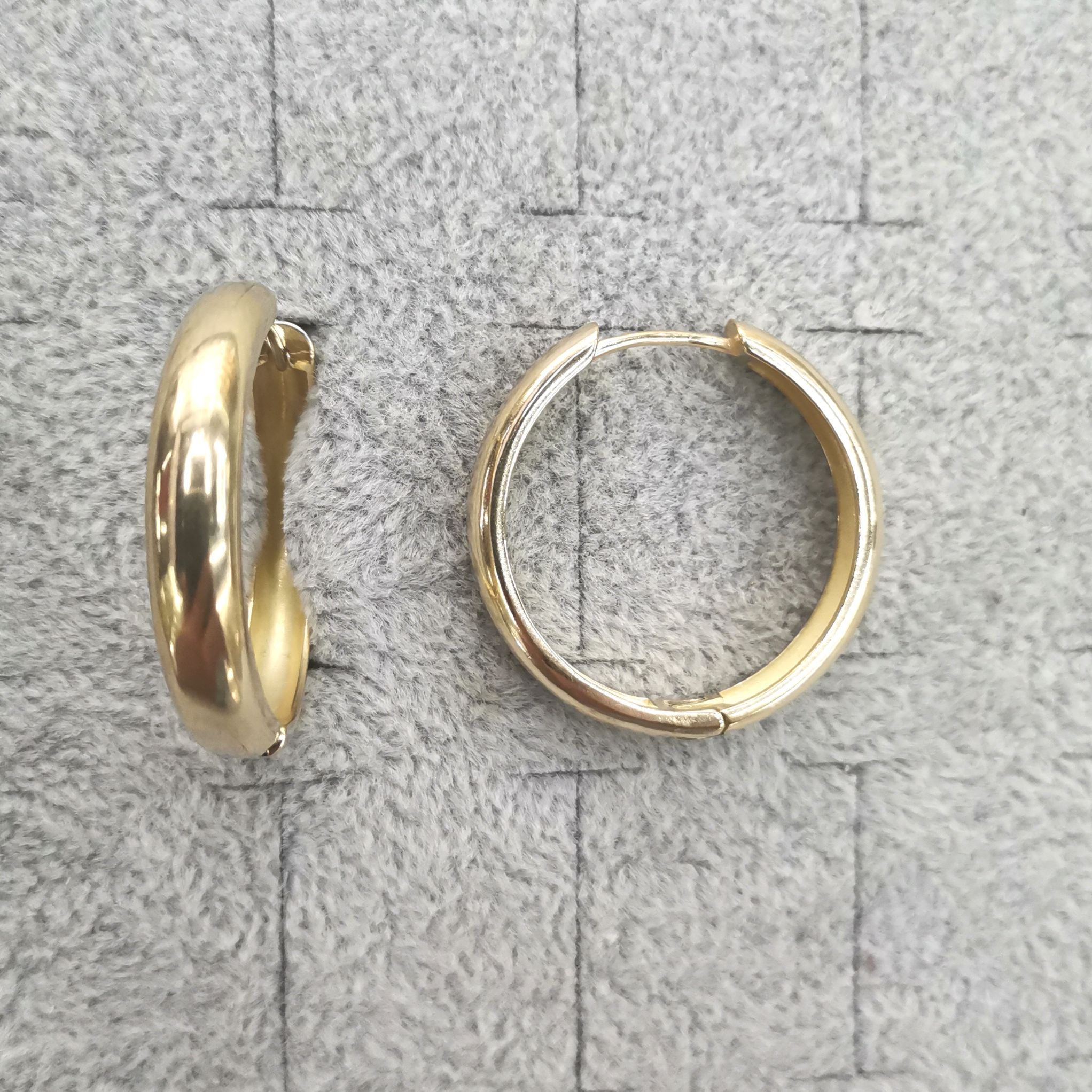 30mm cast copper light body earring thumbnail