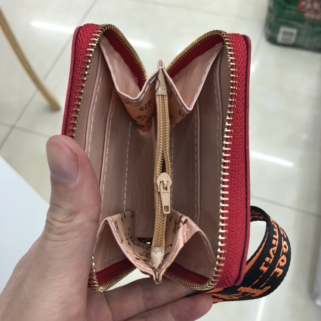 小号两折拉链钱包1产品图