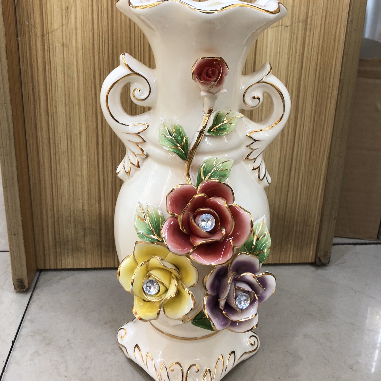 High-grade flower vases thumbnail