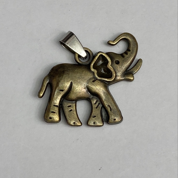 Retro elephant alloy pendant thumbnail