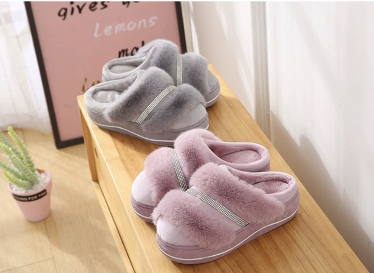 Winter high-heeled cotton slippers for women to wear both indoors and outdoors, Korean-style versatile anti-slip thick-soled water diamond warm woolen slippers Item Picture