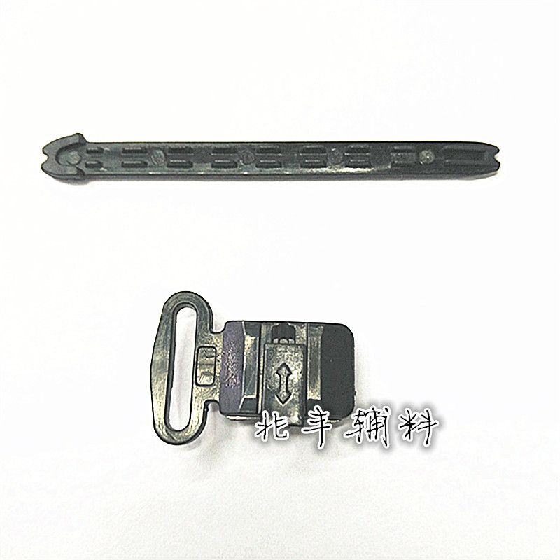 Variety of plastic bag buttons and hat buckles