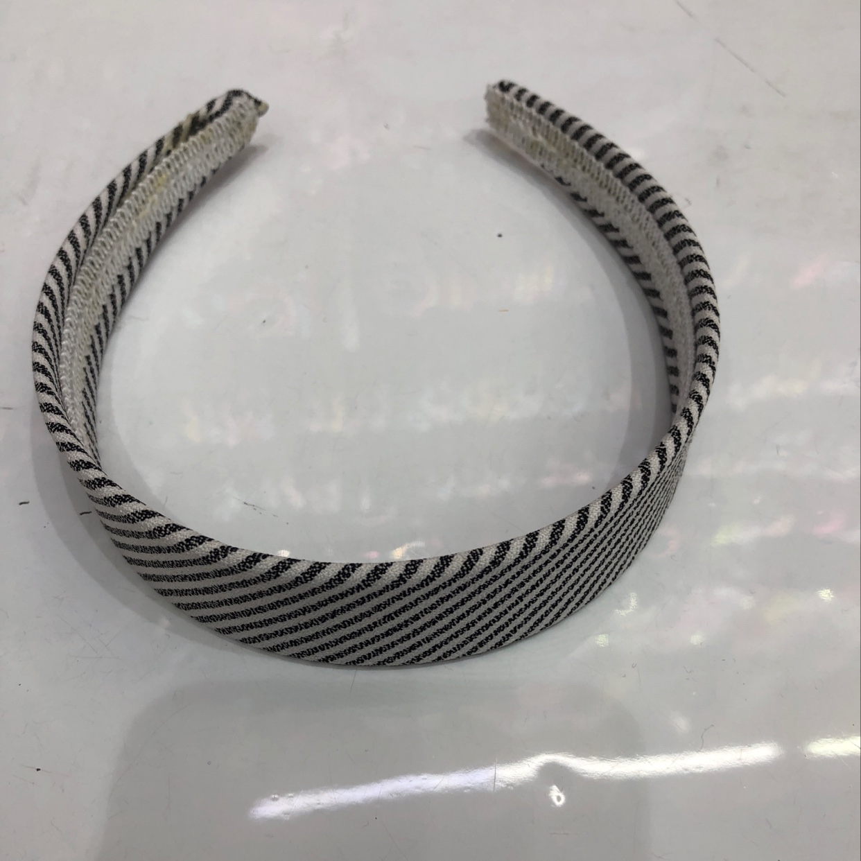 Stripe full head clasp thumbnail
