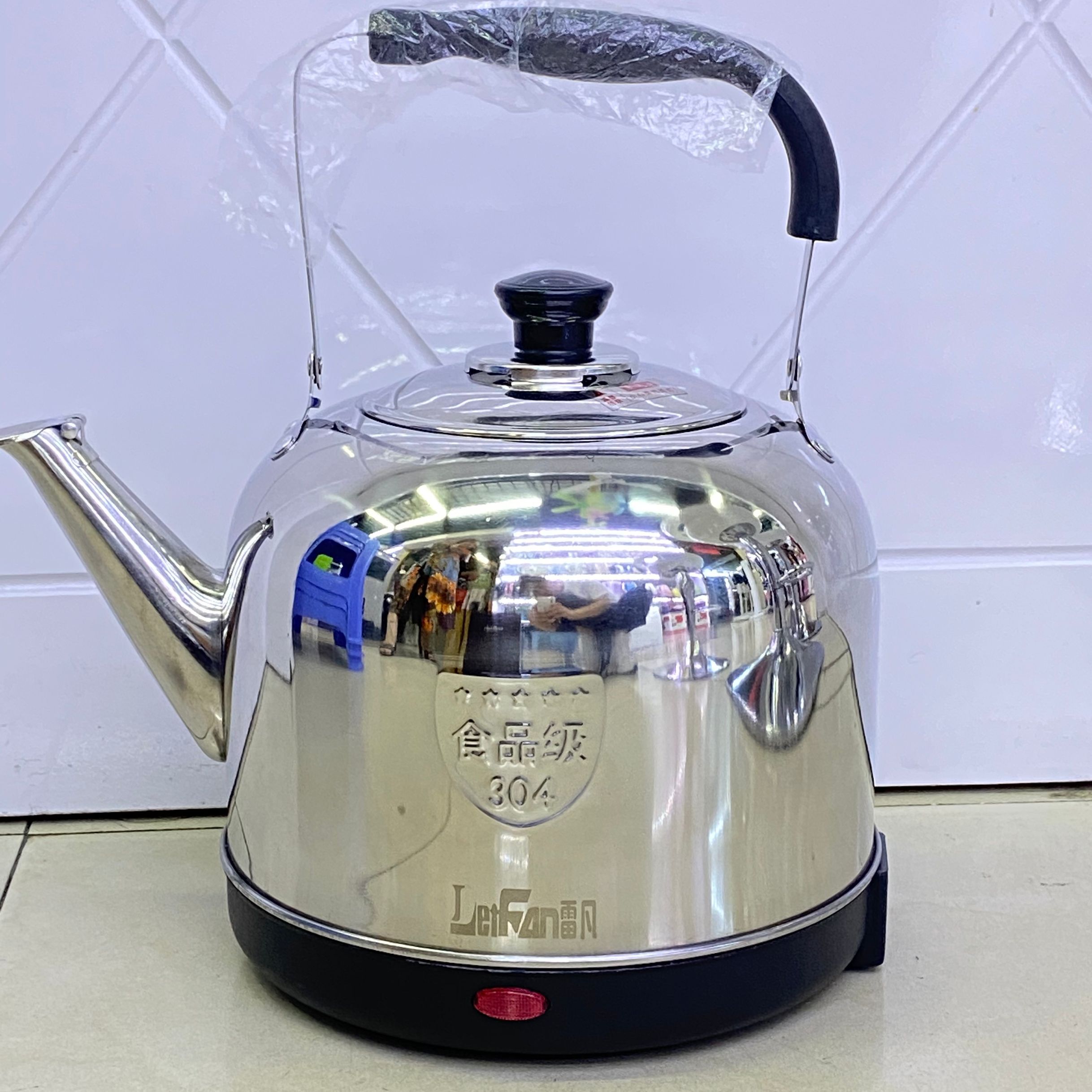 Lei Fan electric kettle, self-sounding electric kettle