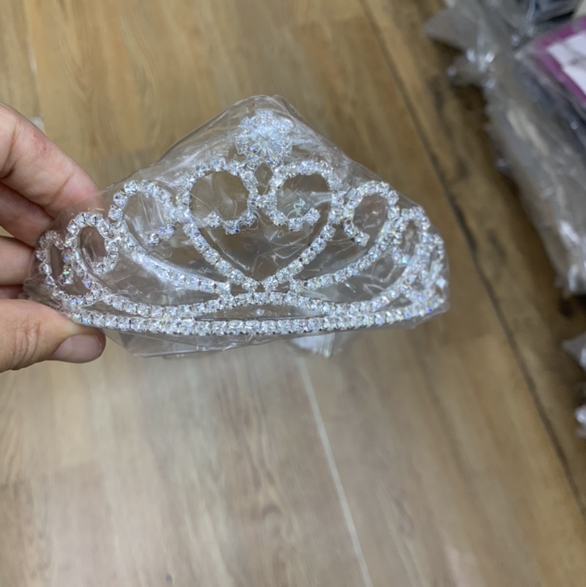 Bridal trend tiara